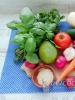 सब्जियों के साथ स्प्रिंग रोल घर पर सब्जी रोल