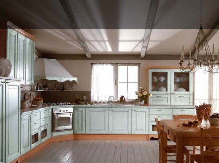كورنر المطبخ بجانب النافذة الصورة الحقيقية للمطابخ الزاوية في الداخل مطبخ تصميم مصمم مع اثنين من النوافذ